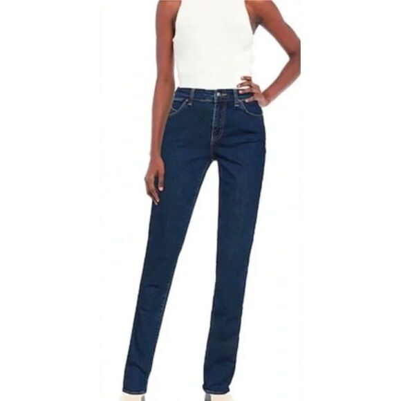 Apparel Collection Dark Wash Straight Leg Jean Size 2 R - Picture 3 of 7